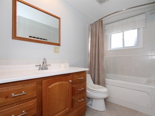 12 N239 Westview St, Elgin, IL 60124 photo 14
