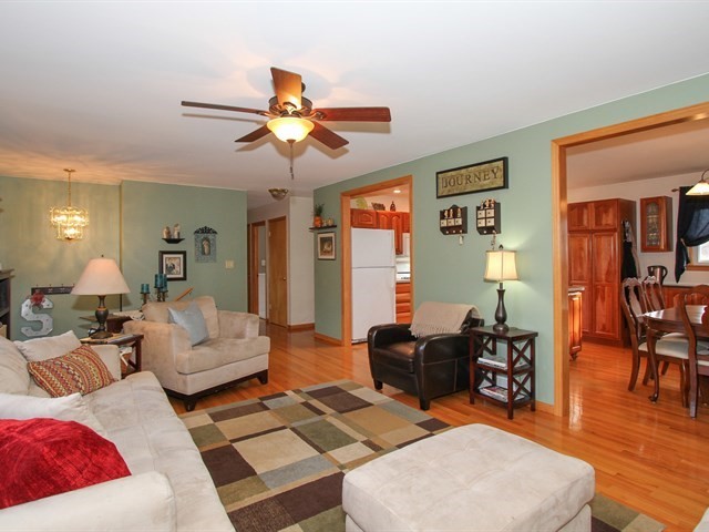 12 N239 Westview St, Elgin, IL 60124 photo 6