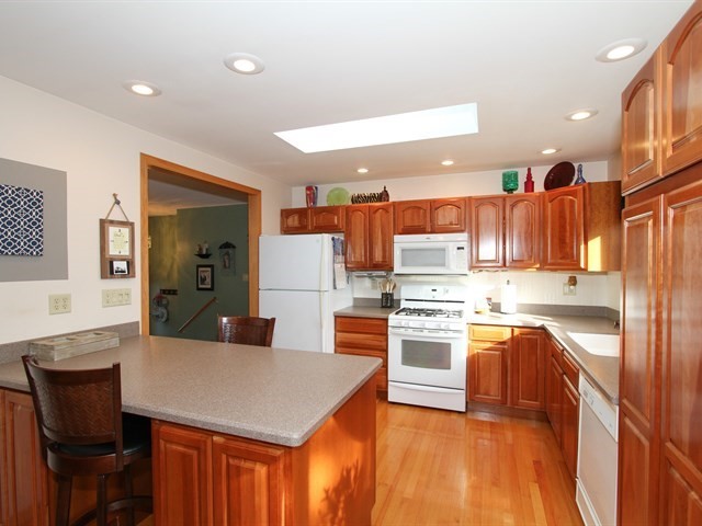 12 N239 Westview St, Elgin, IL 60124 photo 8