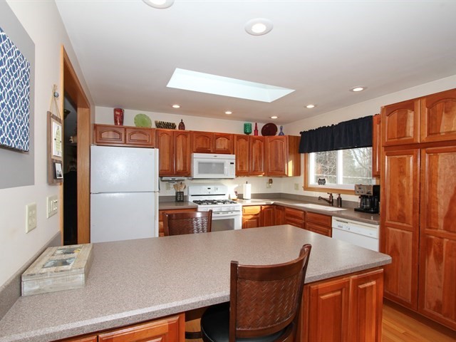 12 N239 Westview St, Elgin, IL 60124 photo 7