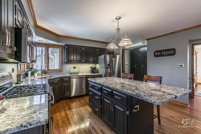 244 N Frontage Rd, Willowbrook, IL 60527 photo 4