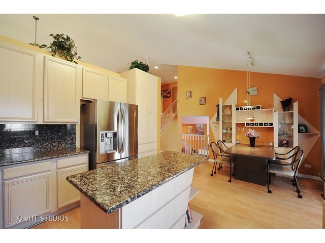 1940 Chamberry Ct, Wheeling, IL 60090 photo 6