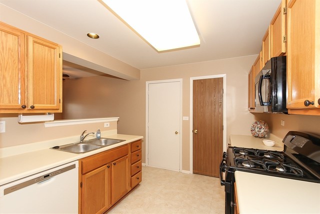 1729 Fairfax Cir E #4, Bartlett, IL 60103 photo 14