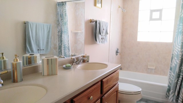 1136 Marshall Dr, Des Plaines, IL 60016 photo 15