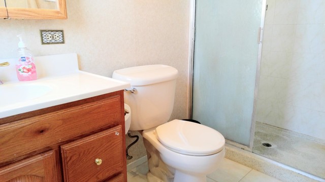 1136 Marshall Dr, Des Plaines, IL 60016 photo 11