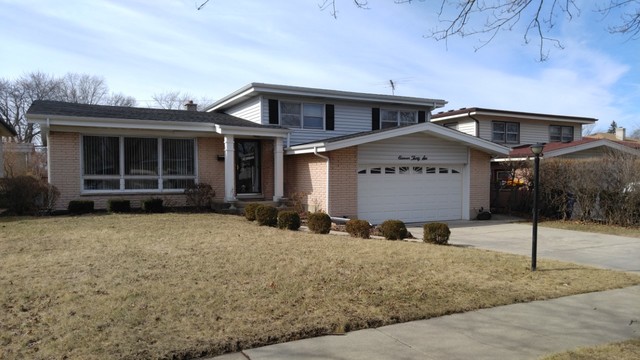 1136 Marshall Dr, Des Plaines, IL 60016 photo 1