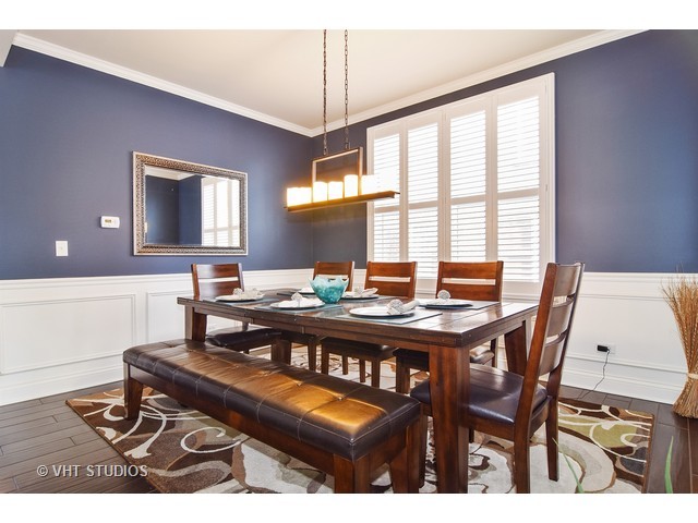 386 E Harrison Ct, Elmhurst, IL 60126 photo 9
