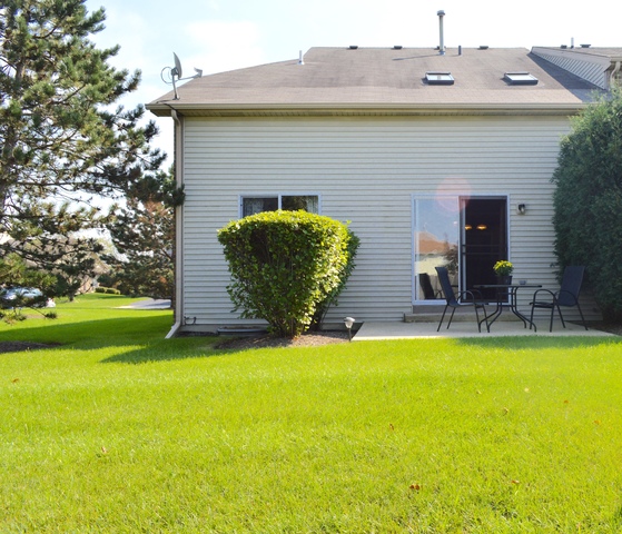 5732 Fieldstone Trl, Mchenry, IL 60050 photo 23