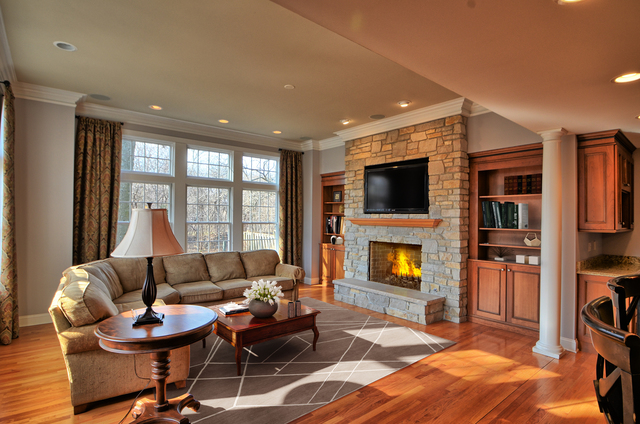 99 E Thompson Dr, Wheaton, IL 60189 photo 3