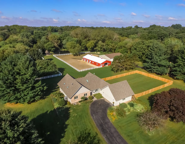 11276 Corrigan Rd, Roscoe, IL 61073 photo 1
