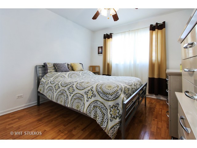 70 Payson St, Hoffman Estates, IL 60169 photo 6