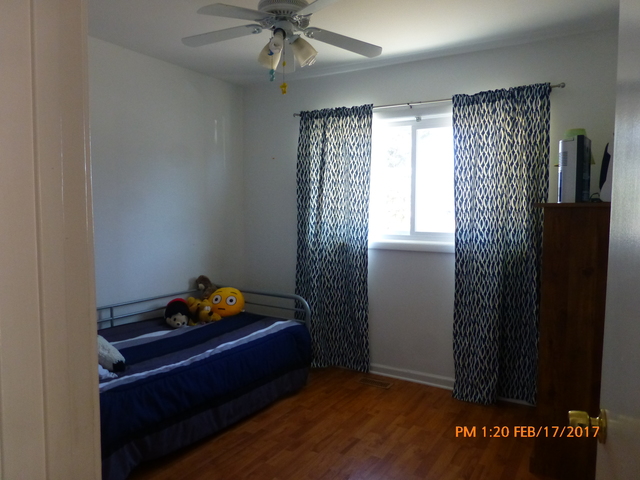 70 Payson St, Hoffman Estates, IL 60169 photo 8