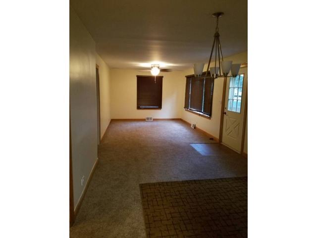 1123 Cardinal Dr, Algonquin, IL 60102 photo 4