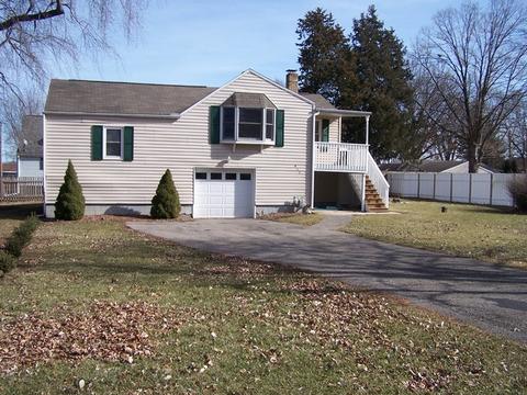 912 White Ln, Ottawa, IL 61350 photo 3