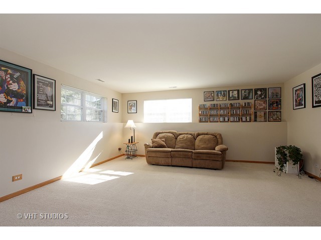 28788 W Pondview Dr, Lakemoor, IL 60051 photo 5