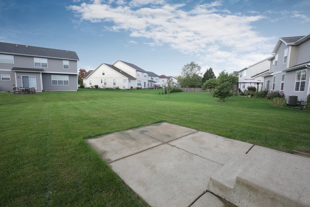 1189 Shawford Way Dr, Elgin, IL 60120 photo 17