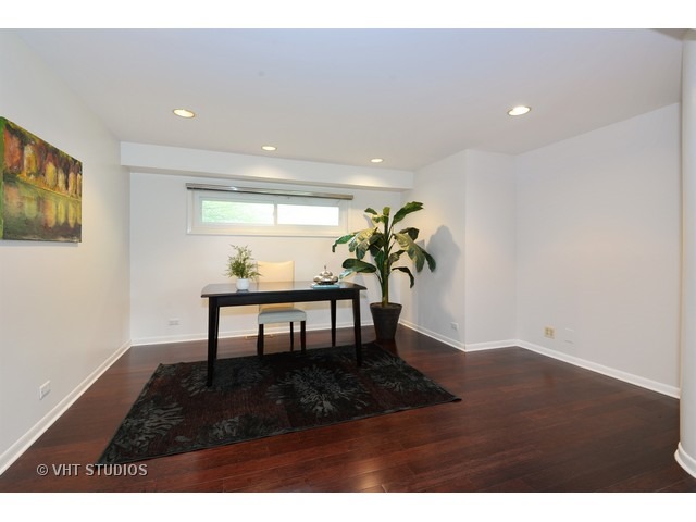 534 Dundee Rd, Glencoe, IL 60022 photo 5