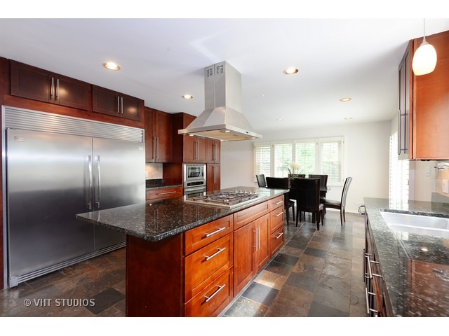 534 Dundee Rd, Glencoe, IL 60022 photo 7