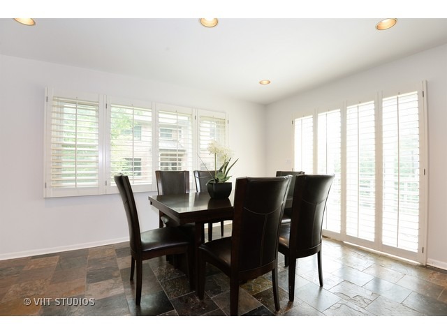 534 Dundee Rd, Glencoe, IL 60022 photo 6