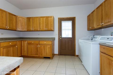 562 W Walker Rd, Plainfield, IL 60586 photo 18