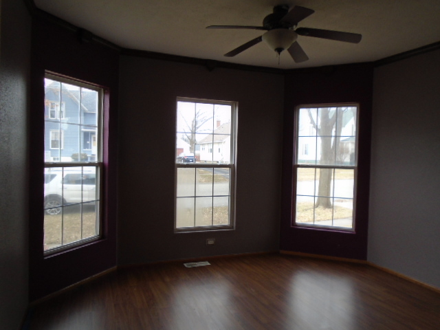 803 E 2nd St, Belvidere, IL 61008 photo 6