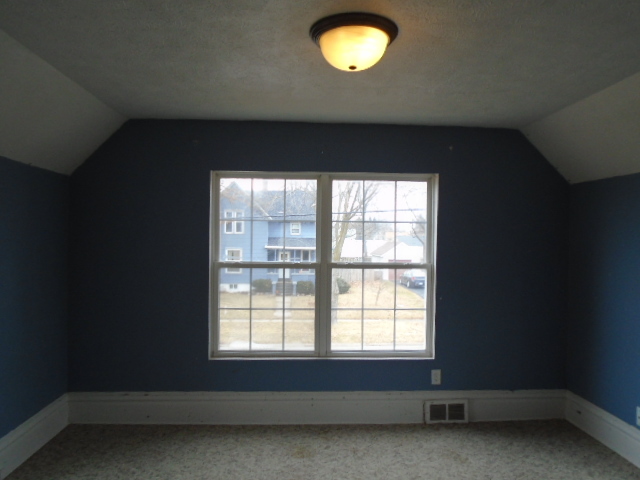 803 E 2nd St, Belvidere, IL 61008 photo 16