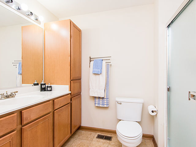 690 River Mill Pkwy, Wheeling, IL 60090 photo 11