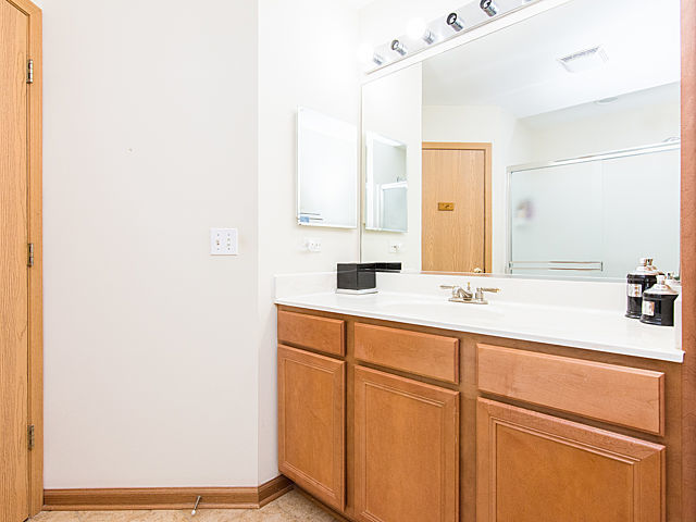 690 River Mill Pkwy, Wheeling, IL 60090 photo 12