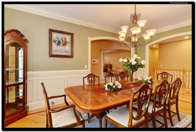 213 S Rush St, Roselle, IL 60172 photo 5