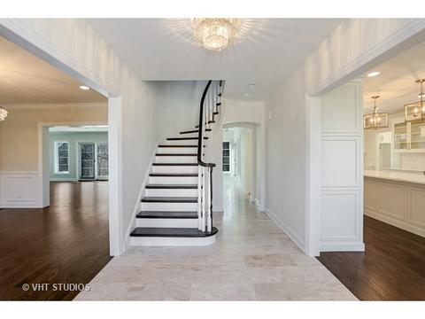 612 Glendale Dr, Glenview, IL 60025 photo 2