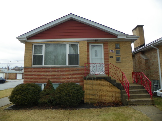 2600 N Mango Ave, Chicago, IL 60639 photo 1