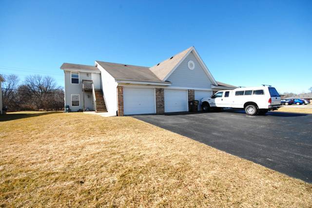 10076 Bitterroot Rd, Roscoe, IL 61073 photo 1