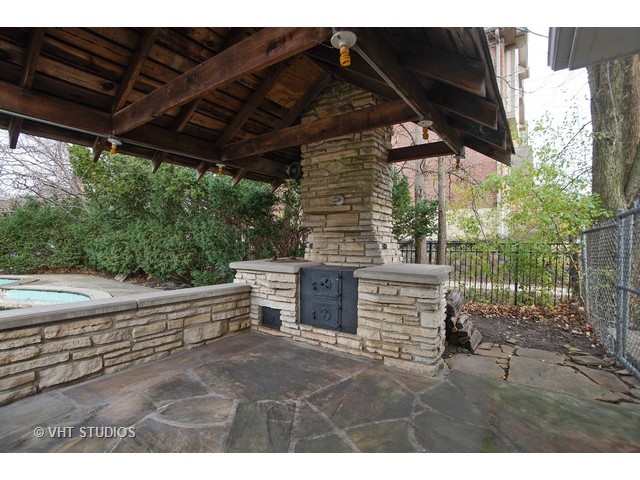 107 E Morrison Ave, Mount Prospect, IL 60056 photo 12
