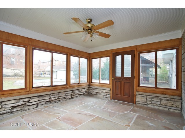 107 E Morrison Ave, Mount Prospect, IL 60056 photo 6