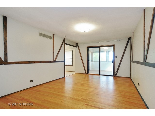 715 Sara Ln, Naperville, IL 60565 photo 6