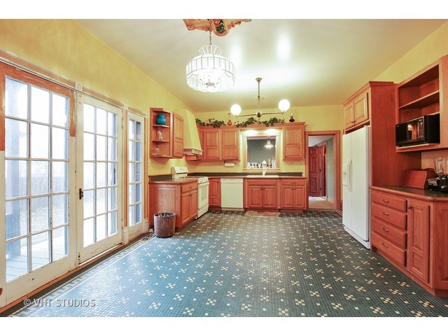 116 N 5th St, West Dundee, IL 60118 photo 4
