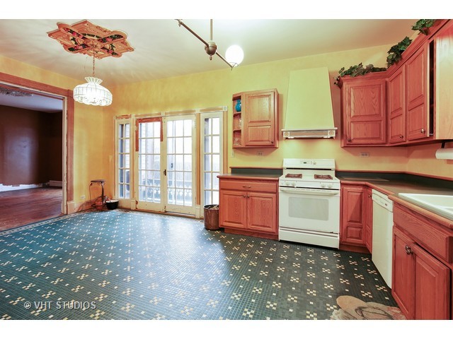 116 N 5th St, West Dundee, IL 60118 photo 6