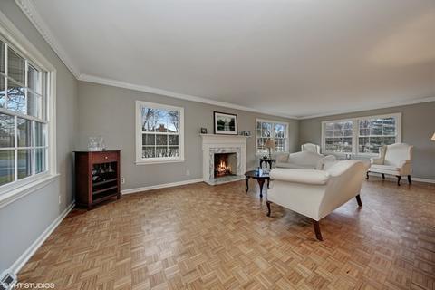 1553 Gamon Rd, Wheaton, IL 60189 photo 5