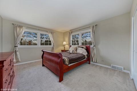 1553 Gamon Rd, Wheaton, IL 60189 photo 11