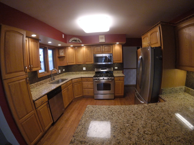 15433 Maple Ct, Oak Forest, IL 60452 photo 10