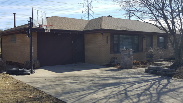 502 E Bevan Dr, Joliet, IL 60435 photo 2