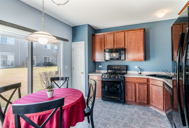 17581 Gilbert Dr, Lockport, IL 60441 photo 7