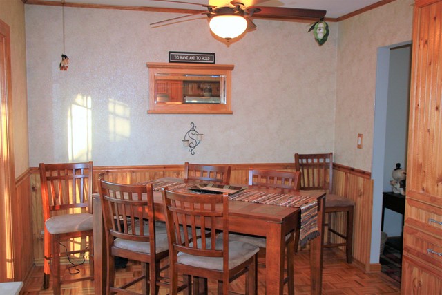 1008 Hooks Ln, Mchenry, IL 60050 photo 5