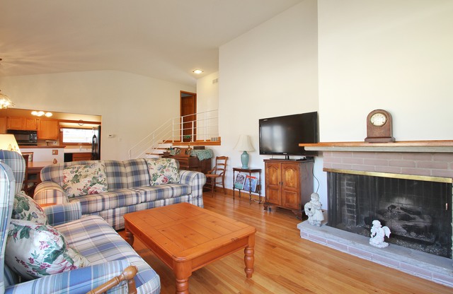 237 Southgate Dr, Northbrook, IL 60062 photo 3