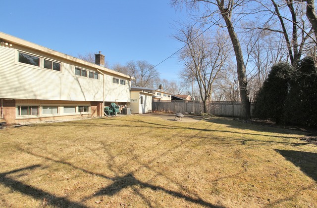 237 Southgate Dr, Northbrook, IL 60062 photo 11