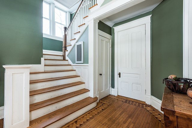 1007 Judson Ave, Evanston, IL 60202 photo 2
