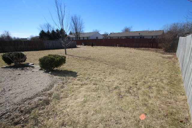 1320 9th St, Harvard, IL 60033 photo 3