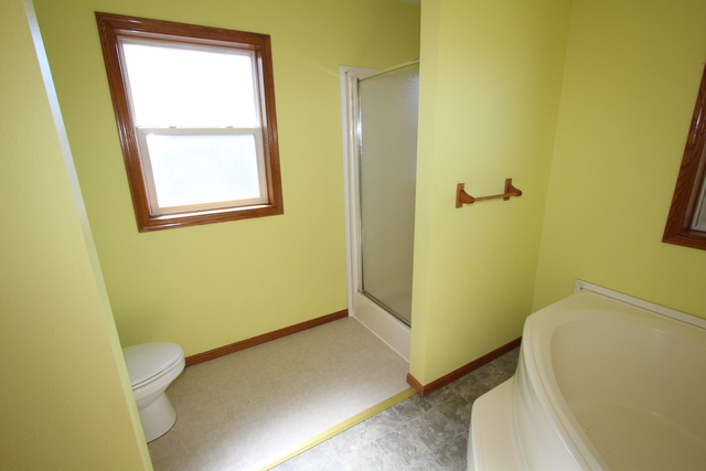 1320 9th St, Harvard, IL 60033 photo 9