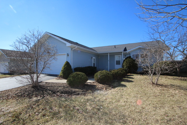 1320 9th St, Harvard, IL 60033 photo 1