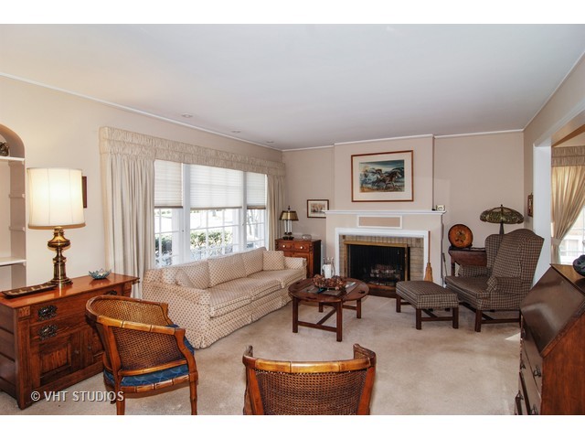338 Forest Ave, River Forest, IL 60305 photo 2